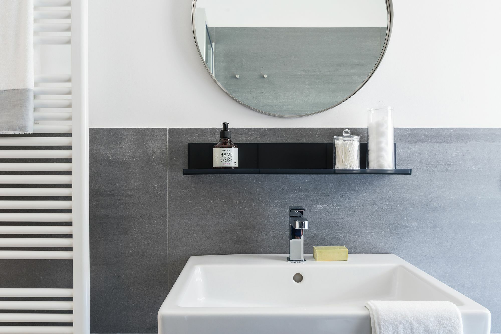 Joivy Stylish 1-bedroom Flat Apartment Mailand